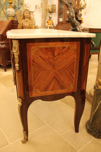 Commode en sauteuse Transition, estampillée C. LEBESGVE - Antiquités Thierry Martin