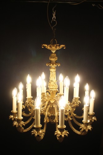 Lustre en bronze doré à 18 feux, époque Napoléon III - Luminaires Style Napoléon III