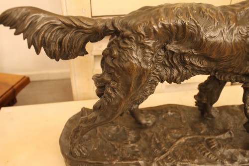 Jules Moigniez (1835-1894) Epagneul rapportant un faisan, sculpture en bronze - Antiquités Thierry Martin