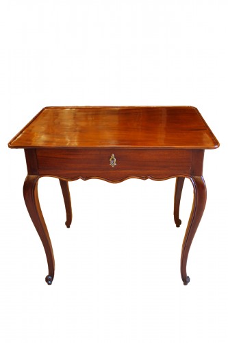 Solid mahogany cabaret table, Nantes Louis XV period