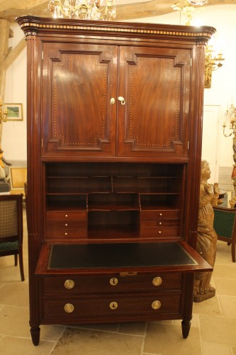 Secrétaire en armoire en acajou massif, Nantes époque louis XVI - Mobilier Style Louis XVI