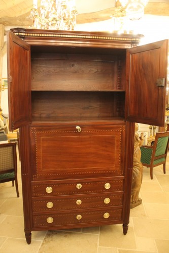 Mobilier Bureau et Secrétaire - Secrétaire en armoire en acajou massif, Nantes époque louis XVI