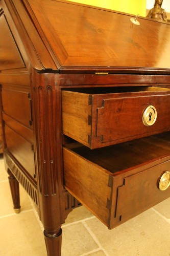 Louis XVI - Louis XVI sloping desk in solid mahogany, Bordeaux
