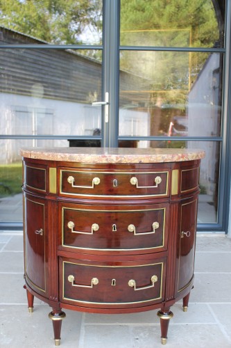 Louis XVI half-moon chest of drawers, late 18th century - 