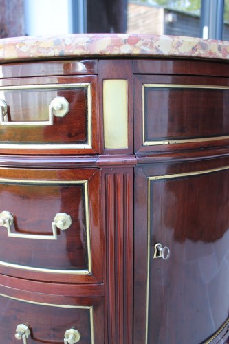 Antiquités - Louis XVI half-moon chest of drawers, late 18th century