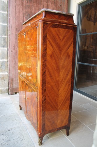 Mobilier Bureau et Secrétaire - Secrétaire d'époque Louis XV marqueté de bois de violette et bois de rose