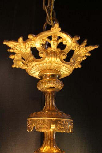 XIXe siècle - Lustre à 18 feux en bronze ciselé et doré, époque Napoléon III
