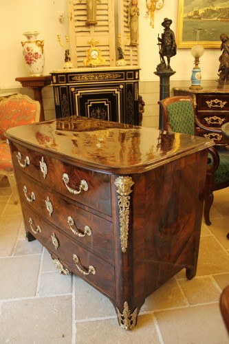 Louis XIV rosewood marquetry commode with gilt-bronze mounts stamped with the crowned “R” - 