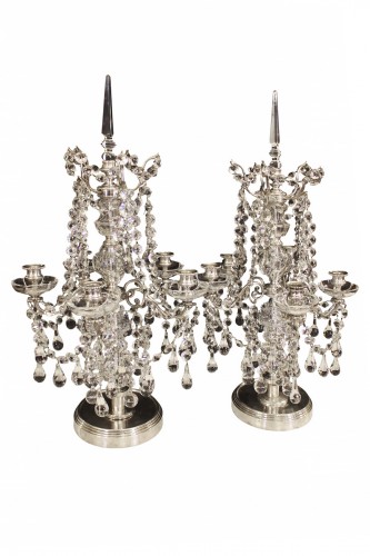 Baccarat - Paire de girandoles en bronze argenté et cristal, fin XIXe siècle