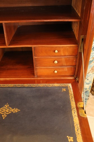 Mobilier Bureau et Secrétaire - Petit secrétaire en acajou massif, estampille de BOICHOD et JME, époque Transition