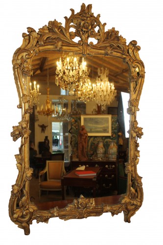 Grand miroir à parecloses en bois doré, époque Louis XV