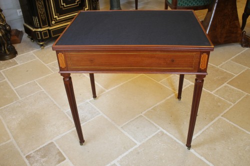 Table tric trac en acajou massif, Nantes époque Louis XVI - Antiquités Thierry Martin