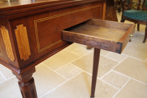 Louis XVI - Table tric trac en acajou massif, Nantes époque Louis XVI