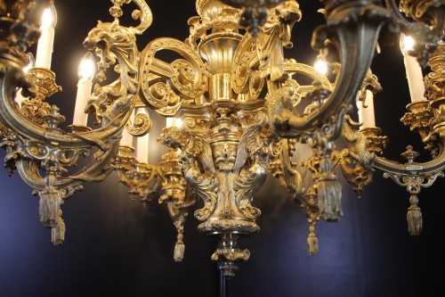 Luminaires Lustre - Important lustre en bronze doré à 30 feux, époque Napoléon III