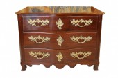 Commode de port en acajou massif, travail Nantais d'époque Régence