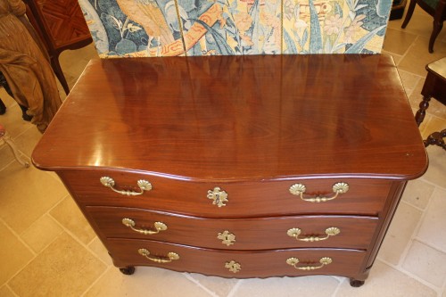 Commode Nantaise en acajou massif, époque Louis XV - Antiquités Thierry Martin