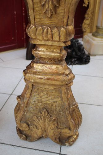 Art sacré, objets religieux  - Paire de pique-cierges en bois doré XVIIIe siècle