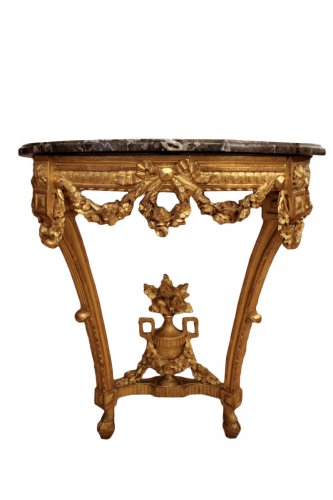 Console demi lune en bois doré, époque Louis XVI