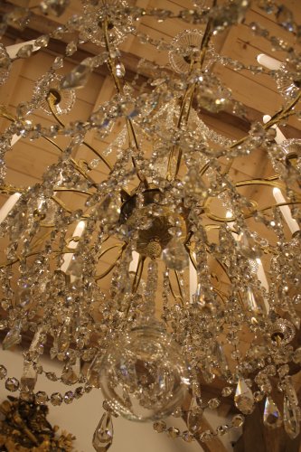 Antiquités - Grand lustre corbeille en bronze et cristal à 18 feux, époque Napoléon III