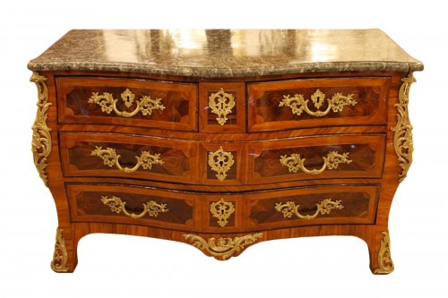 Commode Louis XV estampillée Jean LAPIE