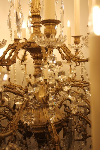 Très important lustre en bronze et cristal, milieu du XIXe siècle - 