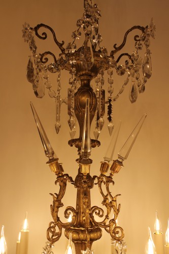 Antiquités - Très important lustre en bronze et cristal, milieu du XIXe siècle