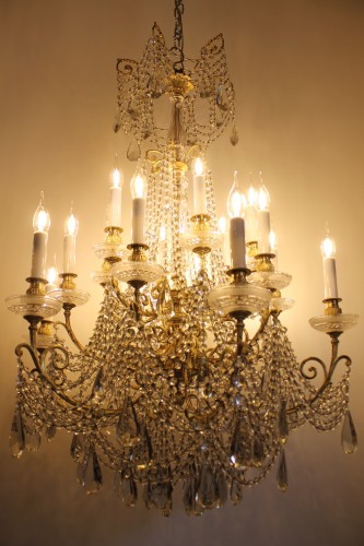 Lustre en bronze et cristal de Baccarat à 18 lumières, fin XIXe siècle