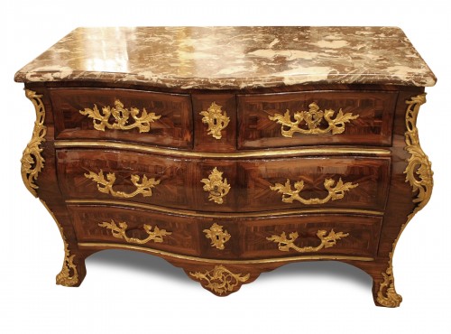 Commode Louis XV estampillée G. SCHWINGKENS