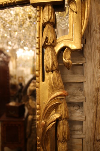 Transition - Miroir en bois doré d'époque Transition