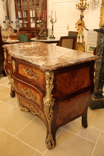 Commode Louis XV estampillée Antoine CRIAERD - Louis XV