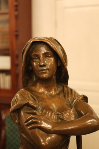 Antiquités - Glaneuse, important bronze de Henri Godet (1863-1937)