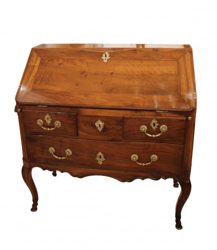 French Louis XV Provencal slope desk in walnut