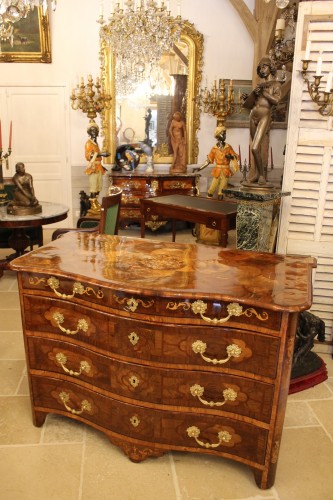 Commode du Dauphiné, époque Louis XIV - Mobilier Style Louis XIV