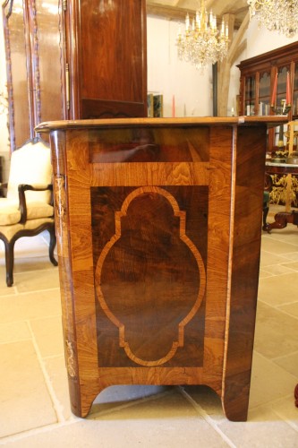 Commode du Dauphiné, époque Louis XIV - Louis XIV