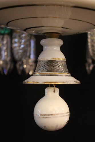Antiquités - Baccarat – Lustre à 8 lumières en cristal et opaline, fin du XIXe siècle