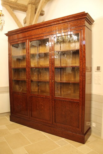 Bibliothèque en acajou à trois portes, époque Napoléon III - Mobilier Style Napoléon III