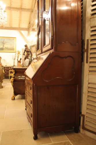 18th century - Chest of drawers and bookcase in solid mahogany, made in Nantes in the 18th century.