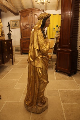 Art sacré, objets religieux  - Sainte Rose - Importante sculpture en bois doré et polychromé, XIXe siècle
