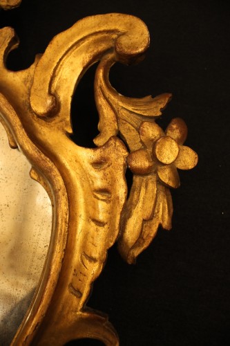 Antiquités - Série de quatre miroirs Italiens du XVIIIe siècle