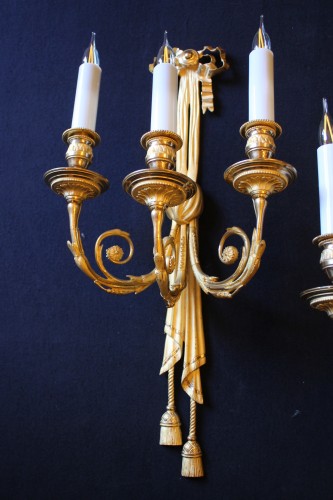 Paire d'appliques en bronze doré et amati, époque Restauration - Luminaires Style Restauration - Charles X