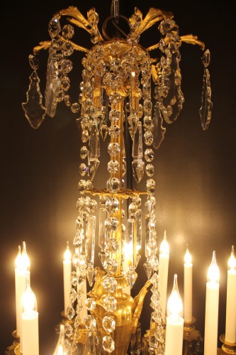 Grand lustre en bronze doré et cristal de Baccarat à 18 feux, époque Napoléon III - Luminaires Style Napoléon III