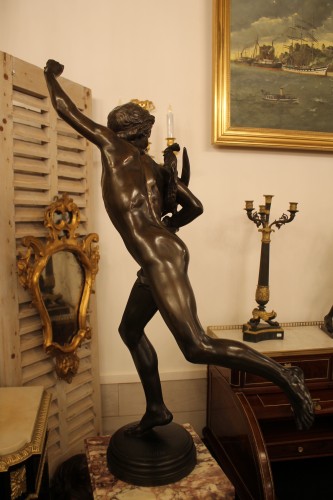 Le Vainqueur au combat de coq - Très grand bronze d' Alexandre FALGUIERE (1831-1900) - Antiquités Thierry Martin