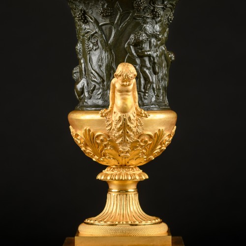19th century - Large Pair Of Empire Medici Vases With Bacchanalia Scene