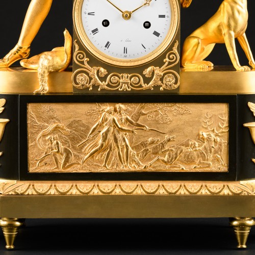Horlogerie Pendule - Diane Chasseresse - Pendule Empire attribuée À Ravrio 