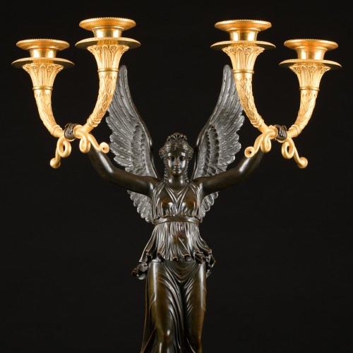 Luminaires Bougeoirs et Chandeliers - Grande paire de candélabres Empire, modèle de Rabiat