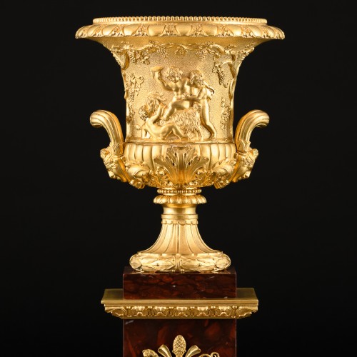 Objet de décoration Cassolettes, coupe et vase - Grande paire de vases Empire Médicis avec scènes de Bacchanales
