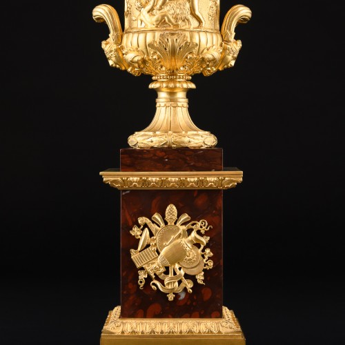 Empire - Grande paire de vases Empire Médicis avec scènes de Bacchanales