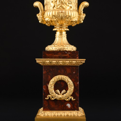 Antiquités - Grande paire de vases Empire Médicis avec scènes de Bacchanales
