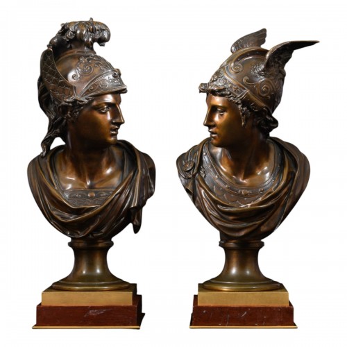 Paire de bustes mythologiques en bronze patiné “Mars et Mercure”