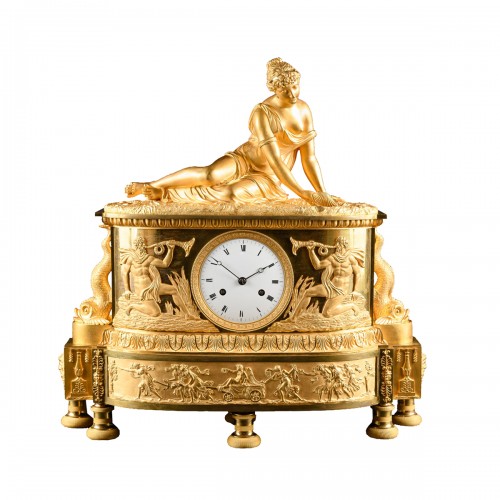 “Nymphe à la coquille”, pendule Empire attribuée à Claude Galle